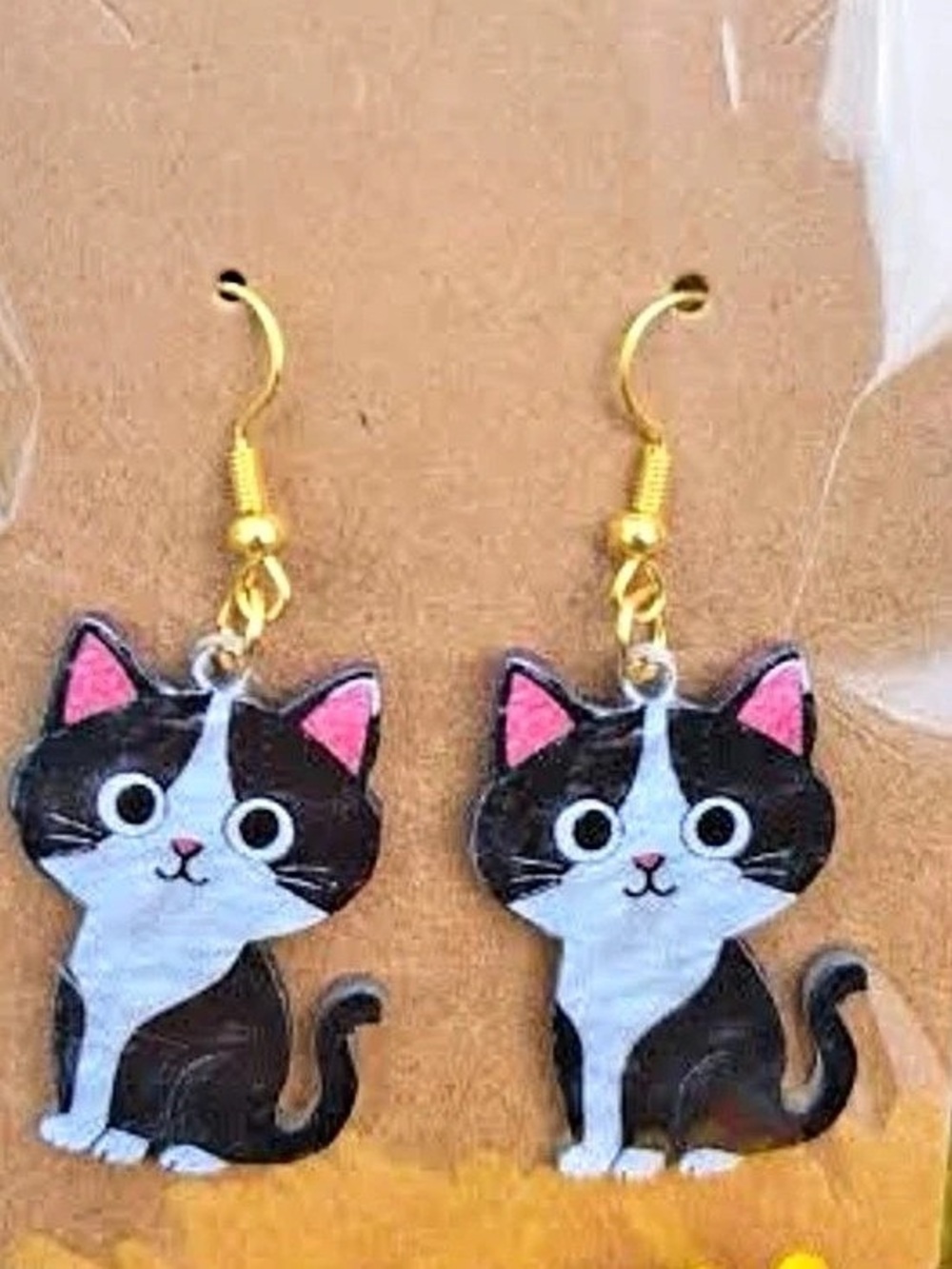 Cat Dangle Earrings Black & Pink NWT